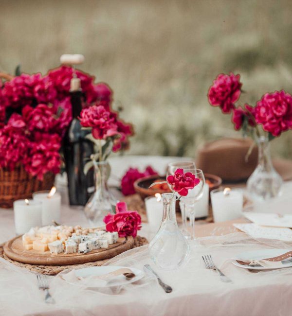 view red roses table (1)